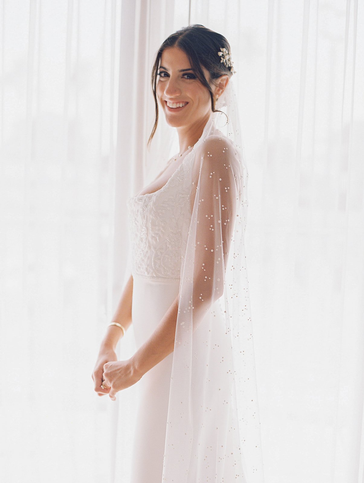 San Diego bride — luxury bridal hair and makeup by Ania Glam Lab (38589RLbra100303-R2-029-2_websize)