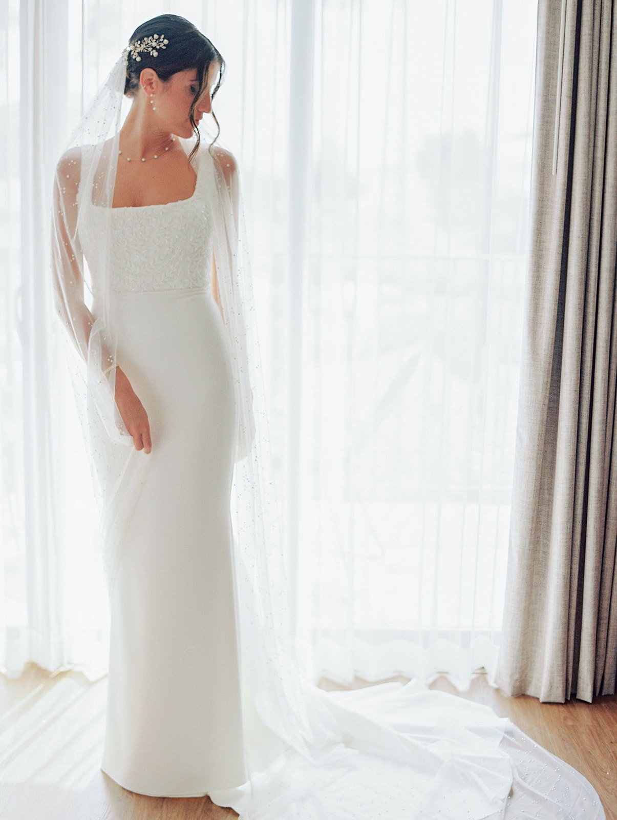 San Diego bride — luxury bridal hair and makeup by Ania Glam Lab (38589RLbra101303-R5-018-2_websize)