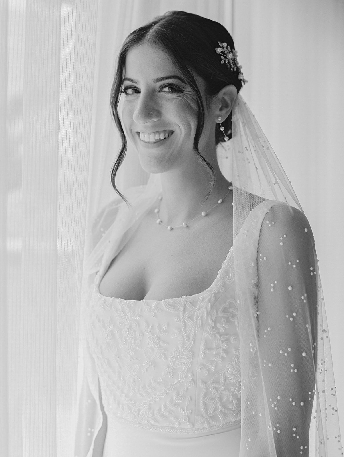 San Diego bride — luxury bridal hair and makeup by Ania Glam Lab (38589RLbra101303-R5-022-2_websize)